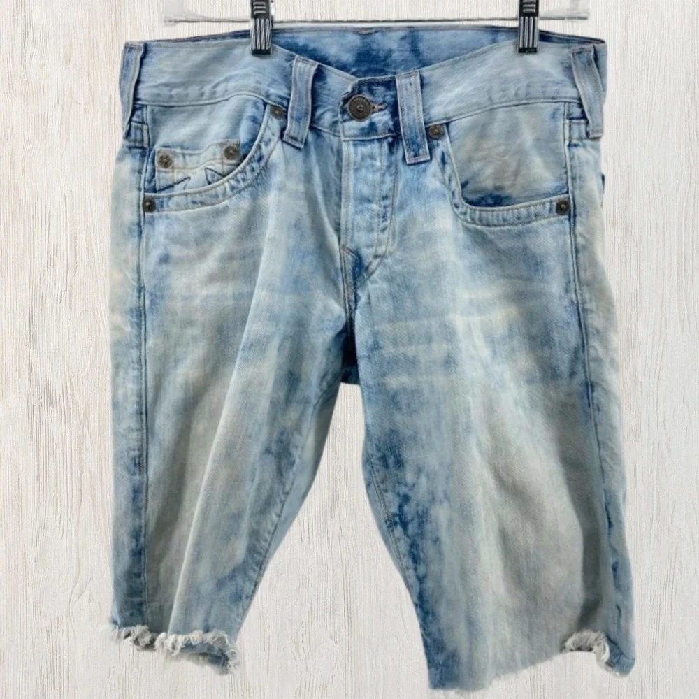 True Religion Section Geno Button Fly Cut Off Shorts Men 30 Bleach Wash USA